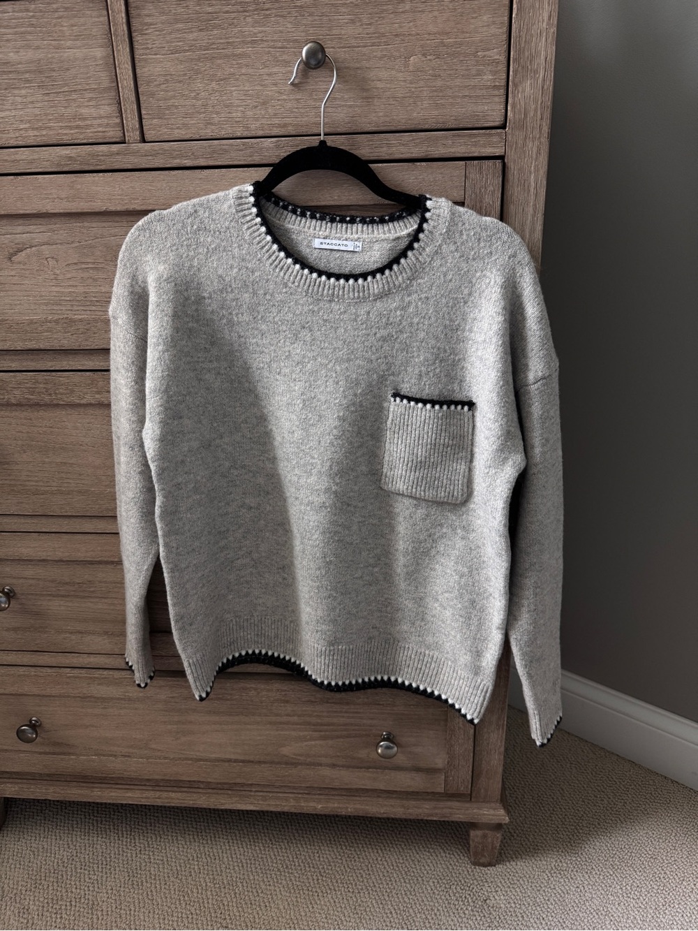 Women’s Heather Gray Crewneck Sweater with Contrast Trim